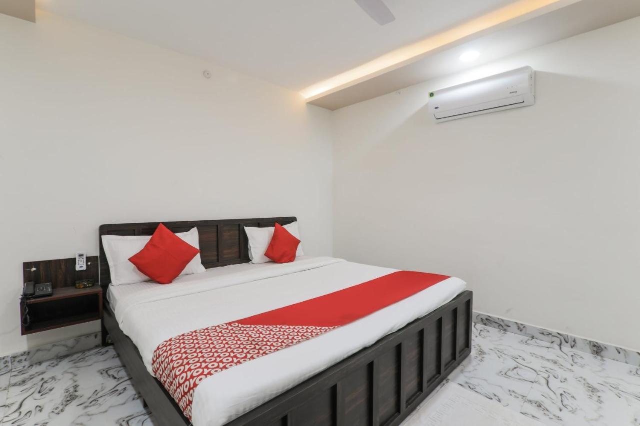 Hotel O Aastha Near Chaudhary Charan Singh International Airport Bijnaur Buitenkant foto